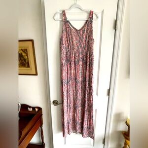 100% rayon lined maxi dress like new condition